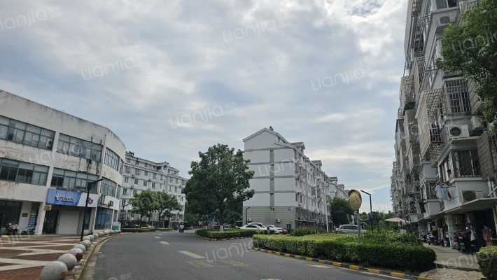 龙景花苑六区外景图