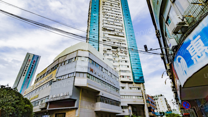 新世纪大厦外景图