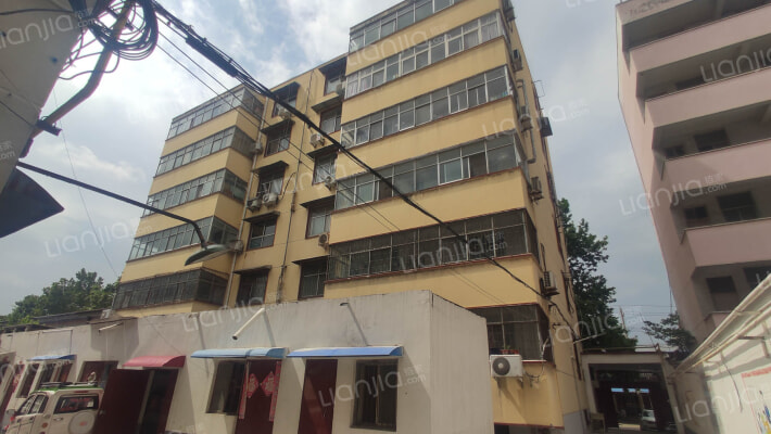 振兴路县农行家属院外景图