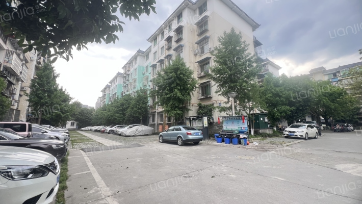 郫筒红瓦一期外景图