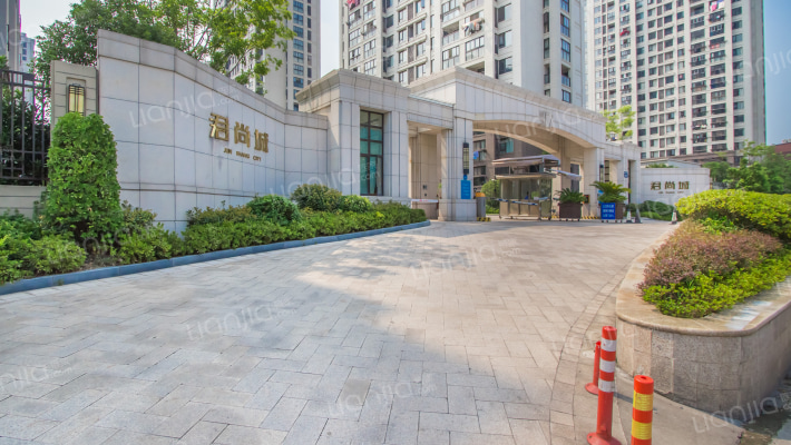 恒威君尚城外景图