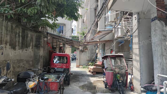 东大街22附3外景图