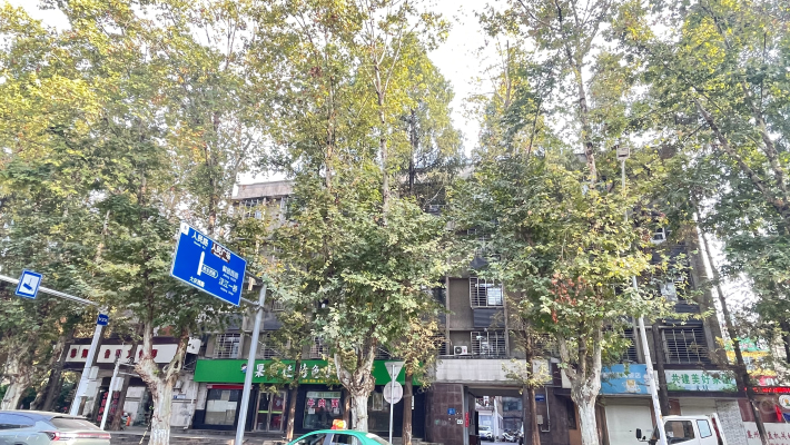 大庆西路工行家属院外景图