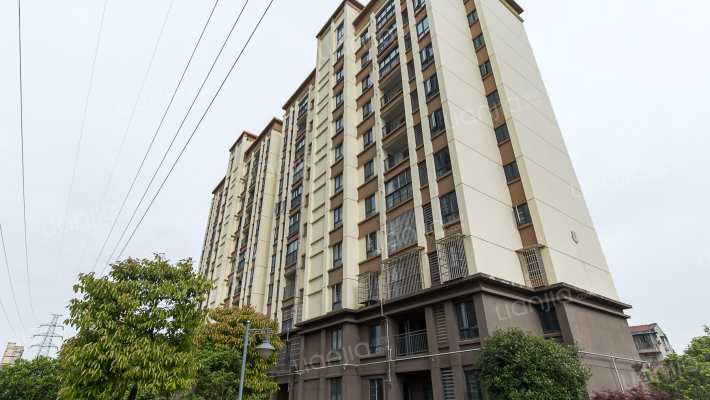 宜居花园外景图