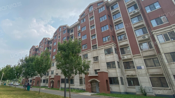 富丽春城外景图