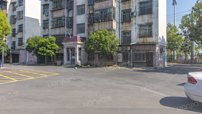 鱼梁洲经济开发区管委会家属院外景图