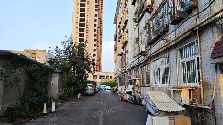 市立医院宿舍(和平路)外景图