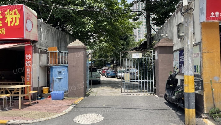 兴贵路30号外景图