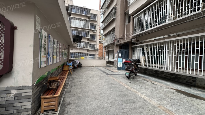 天富公寓外景图