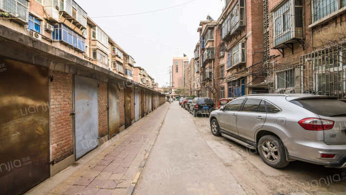 轻工业厅家属院外景图