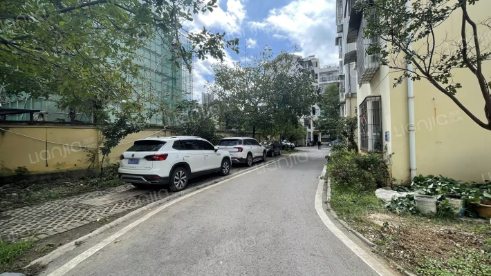 回龙路141号外景图