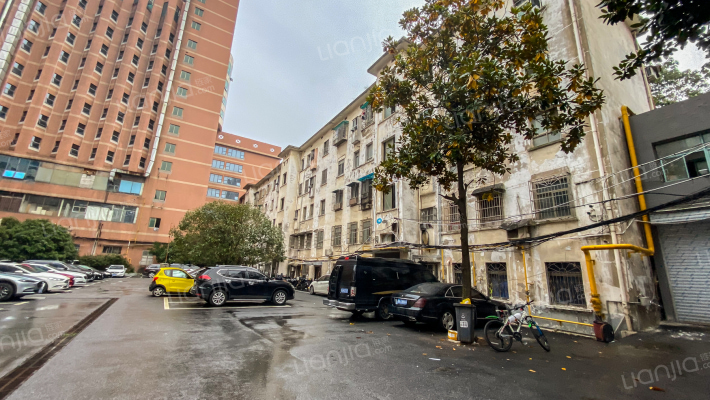 国土局宿舍法院宿舍外景图