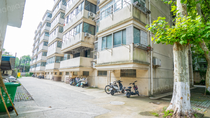 江蘇農林職邺技術學院教职工住宅区(东)外景图