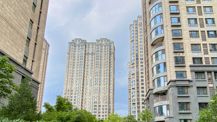 高新城市广场西区外景图