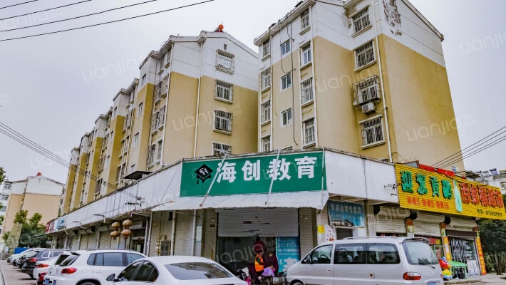 勤居苑小区外景图