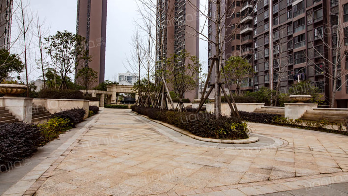 鸿发世纪城外景图