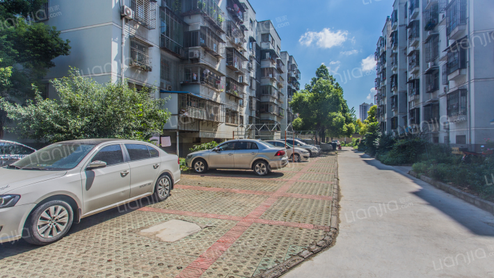 铁四院清静园外景图