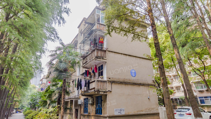 湖北大学二区外景图