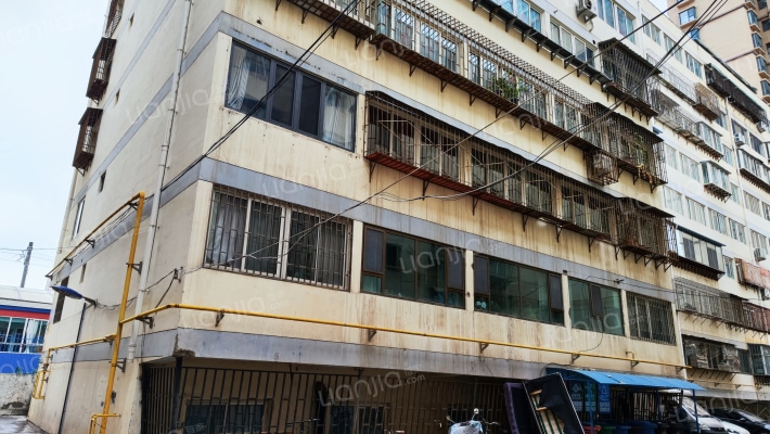 兰州自来水有限公司家属院外景图