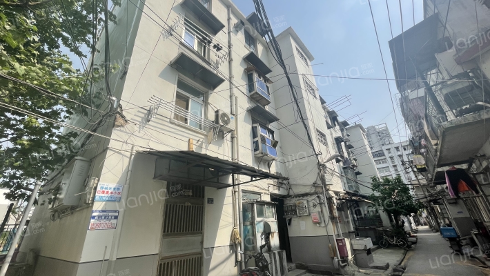 八卦井后街18/20号外景图