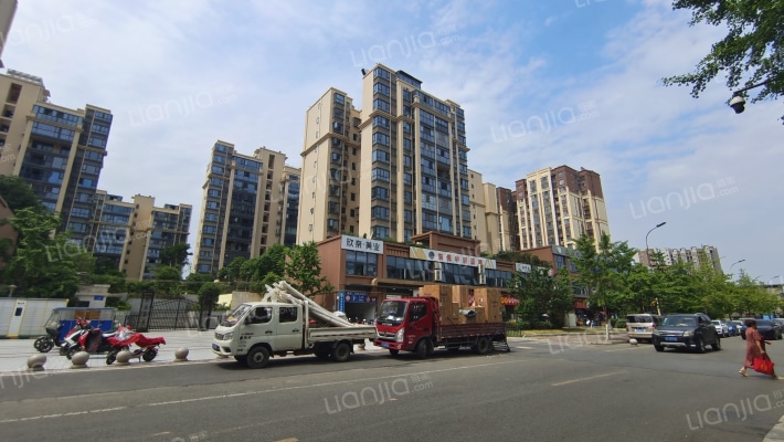 蓉海东悦华府一期外景图