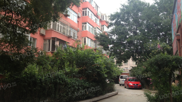 东公街64号院外景图