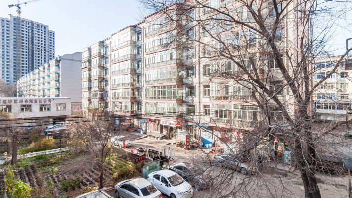 五金交电大楼外景图