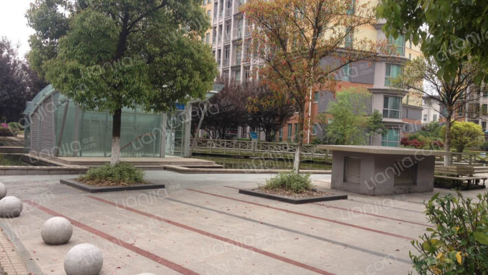 阳光国际公寓外景图