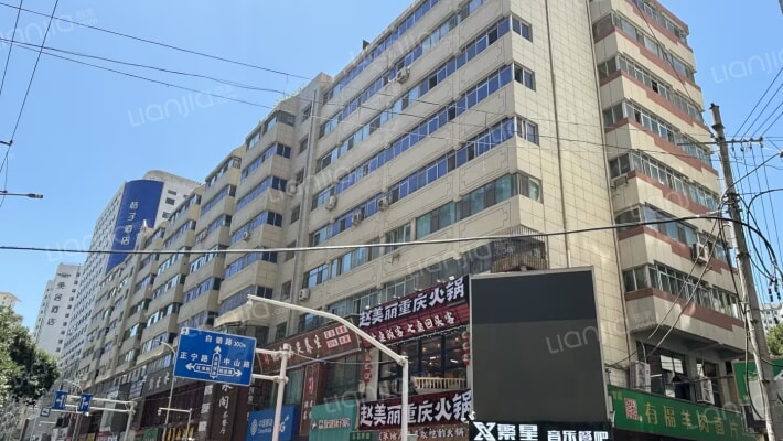 恒裕物业小区外景图