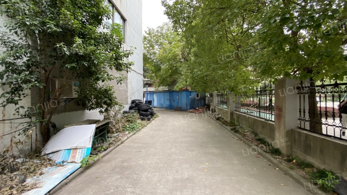 苏东大厦外景图