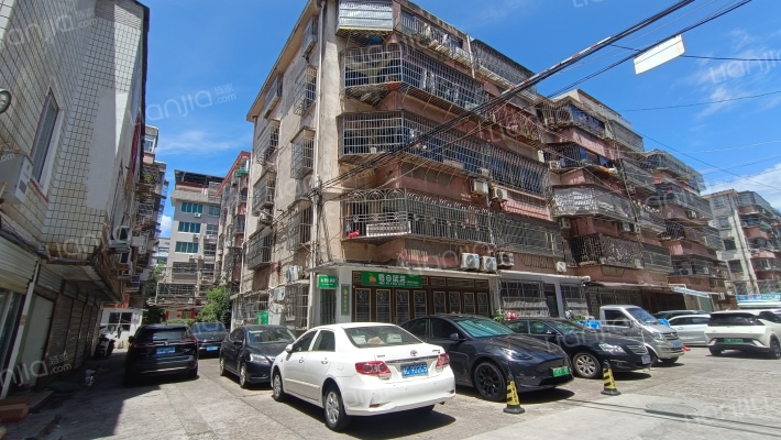 长虹小区外景图