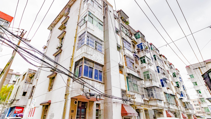 搪瓷厂宿舍外景图