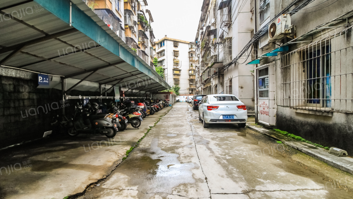 思贤路6号小区外景图