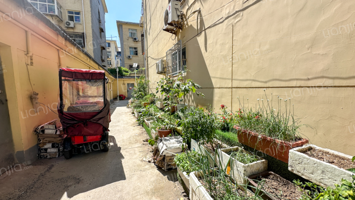 曙光路建行家属院外景图