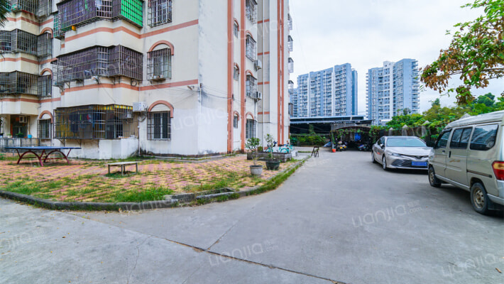 北海滨海花园房价怎么样滨海花园房源户型图小区车位交通地址详情分析