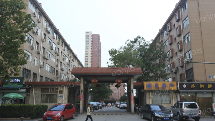 银通小区外景图