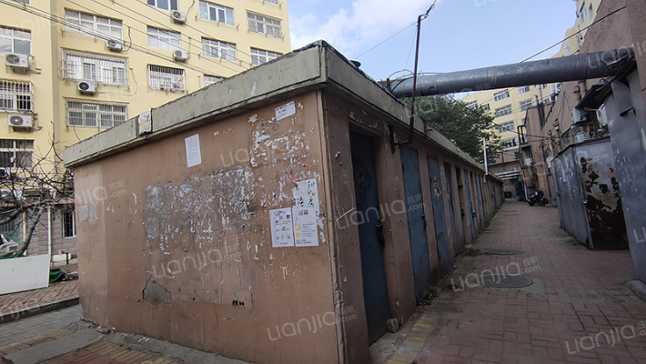 滨河路1055号外景图