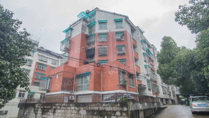 西山区西山邨外景图