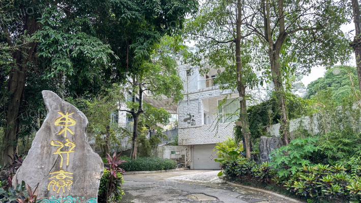 邕江湾别墅区外景图