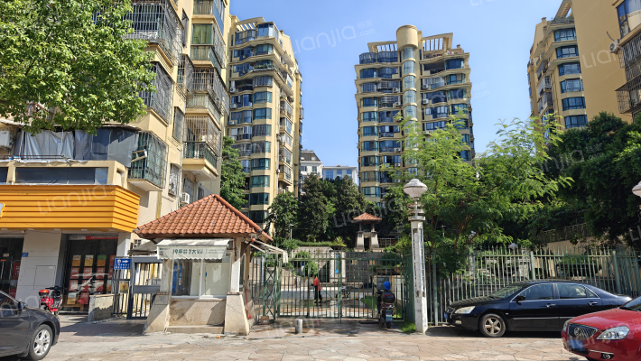 枫丹白鹭三期外景图