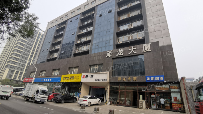 泽龙大厦外景图