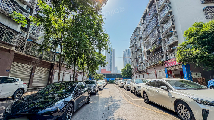 鸡冠石路36号外景图