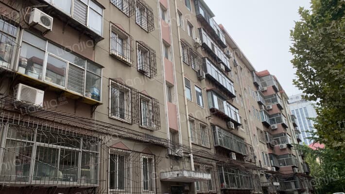 南长街二十四中宿舍外景图