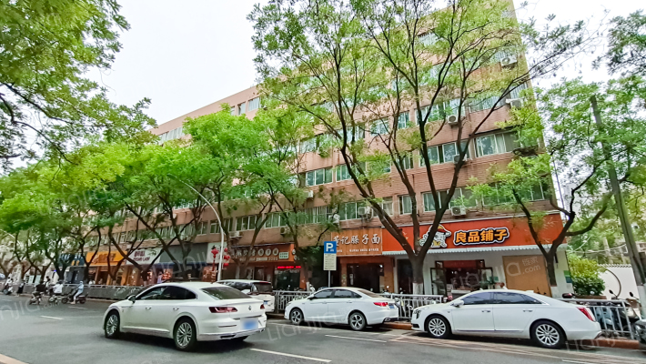 商城路271号院外景图