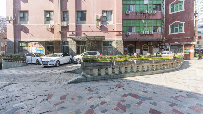 扶轮大厦外景图