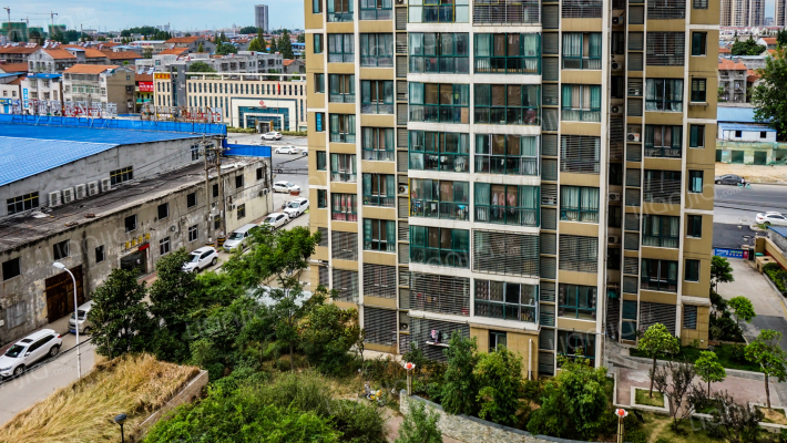 艺苑观天下外景图