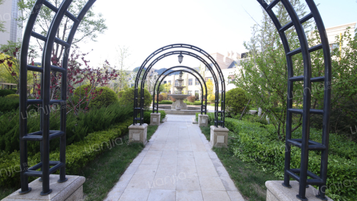 东方文化广场外景图