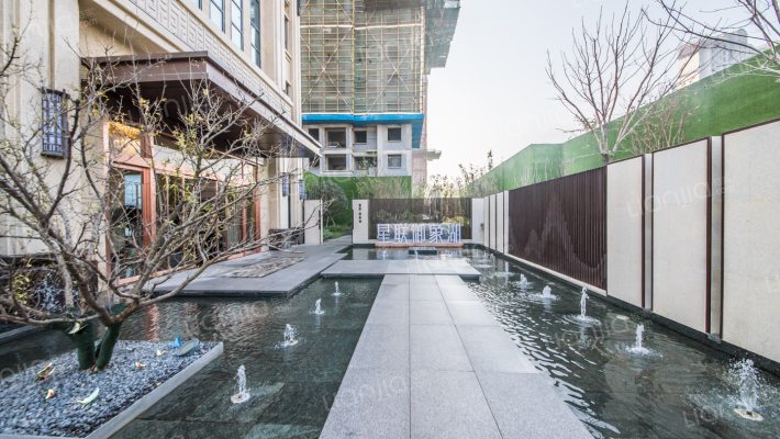 星联御象湖外景图