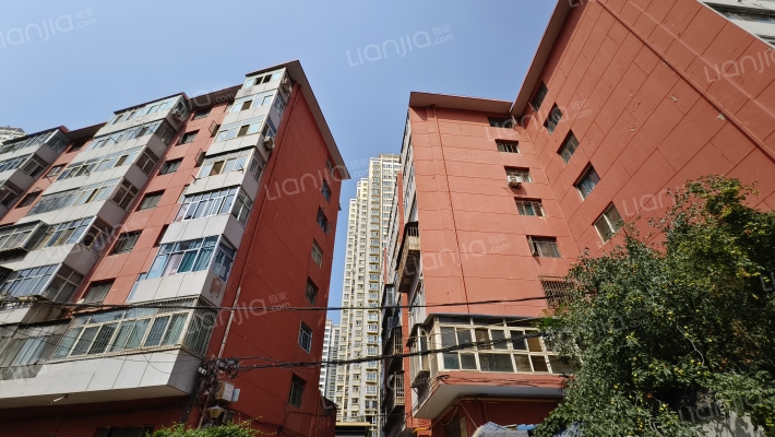 兰西机务段宿舍外景图