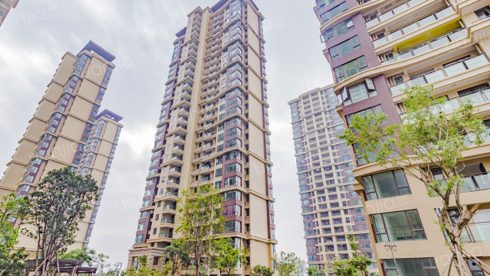 东城温泉里外景图